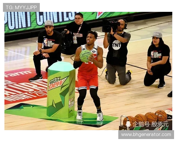 全明星赛精彩回顾：明星球员表现惊艳 赛场内外引爆热议